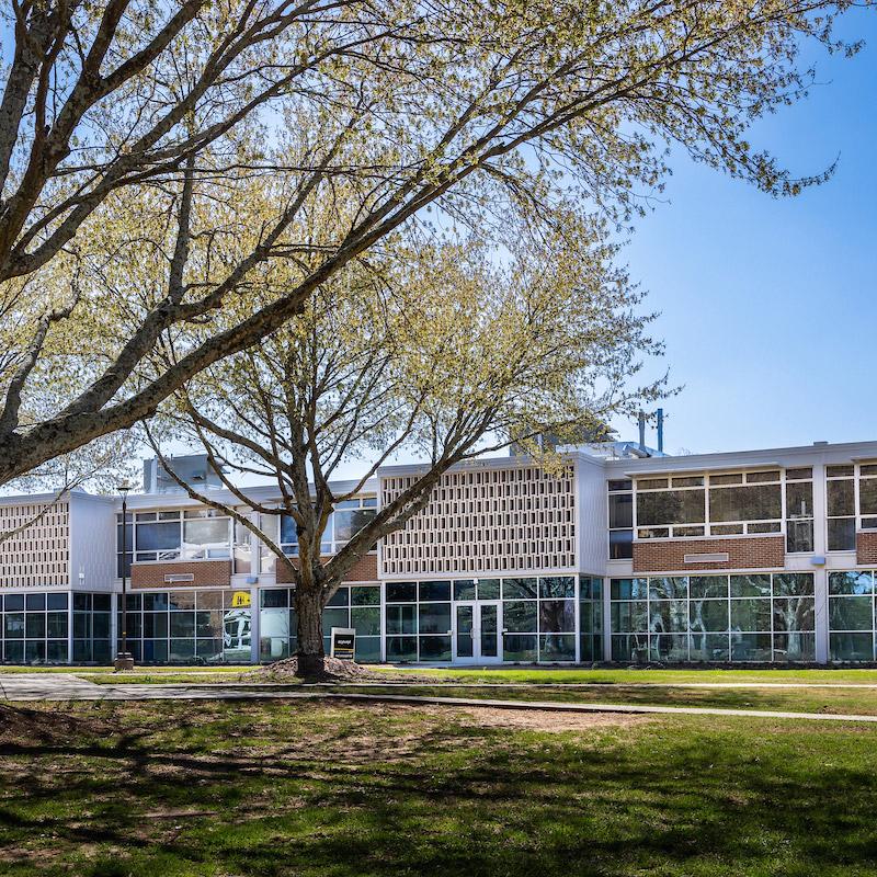 Exterior view of a Kennesaw State building in the springtime